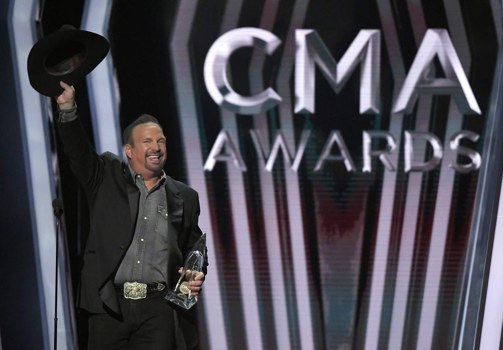 Garth Brooks doesn't want to win CMA entertainer award again