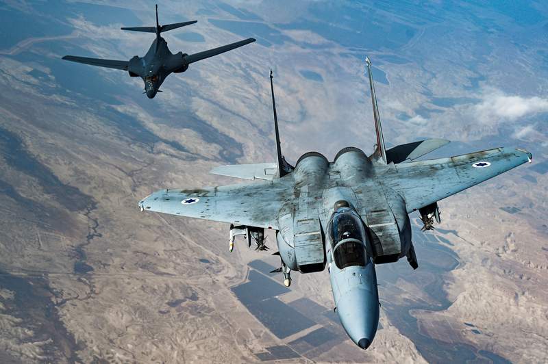 American B-1B bomber flies over Mideast amid Iran tensions