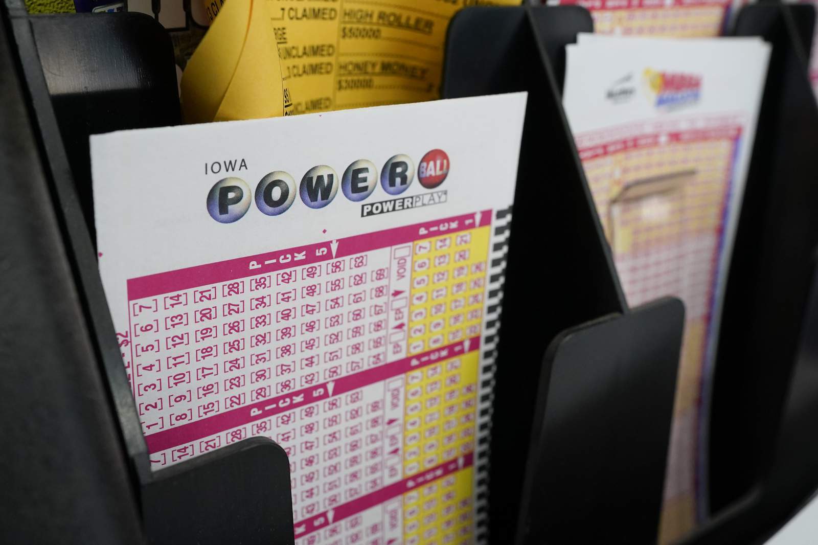 Hard-luck Maryland town gets a $731.1 million Powerball win