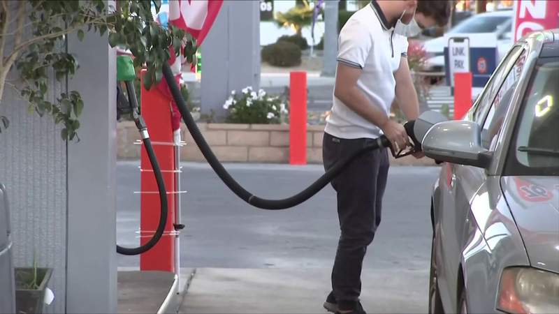 Virginians fill up on fuel as Commonwealth faces potential gasoline shortage