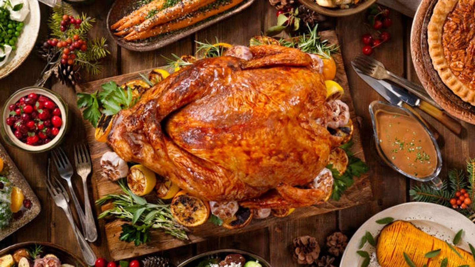 Rather than eat out or cook, you can enjoy a Hotel Roanoke Thanksgiving feast at home