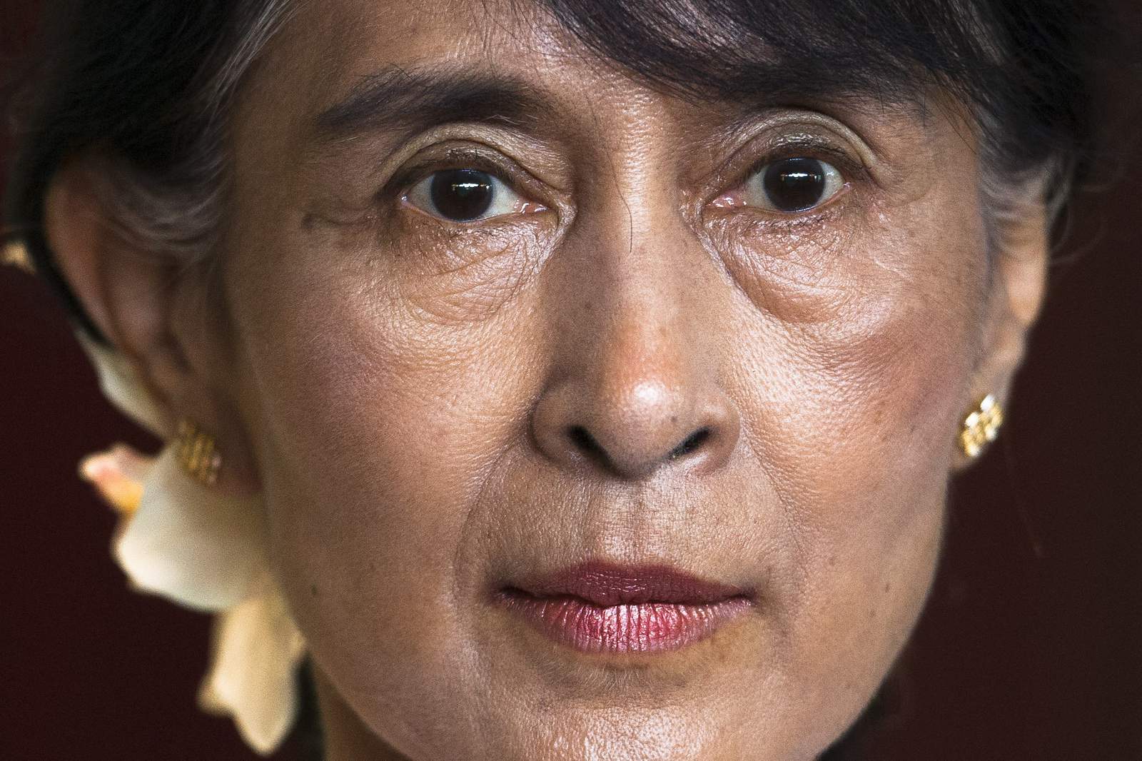 Deposed Myanmar leader warned of possible army obstruction