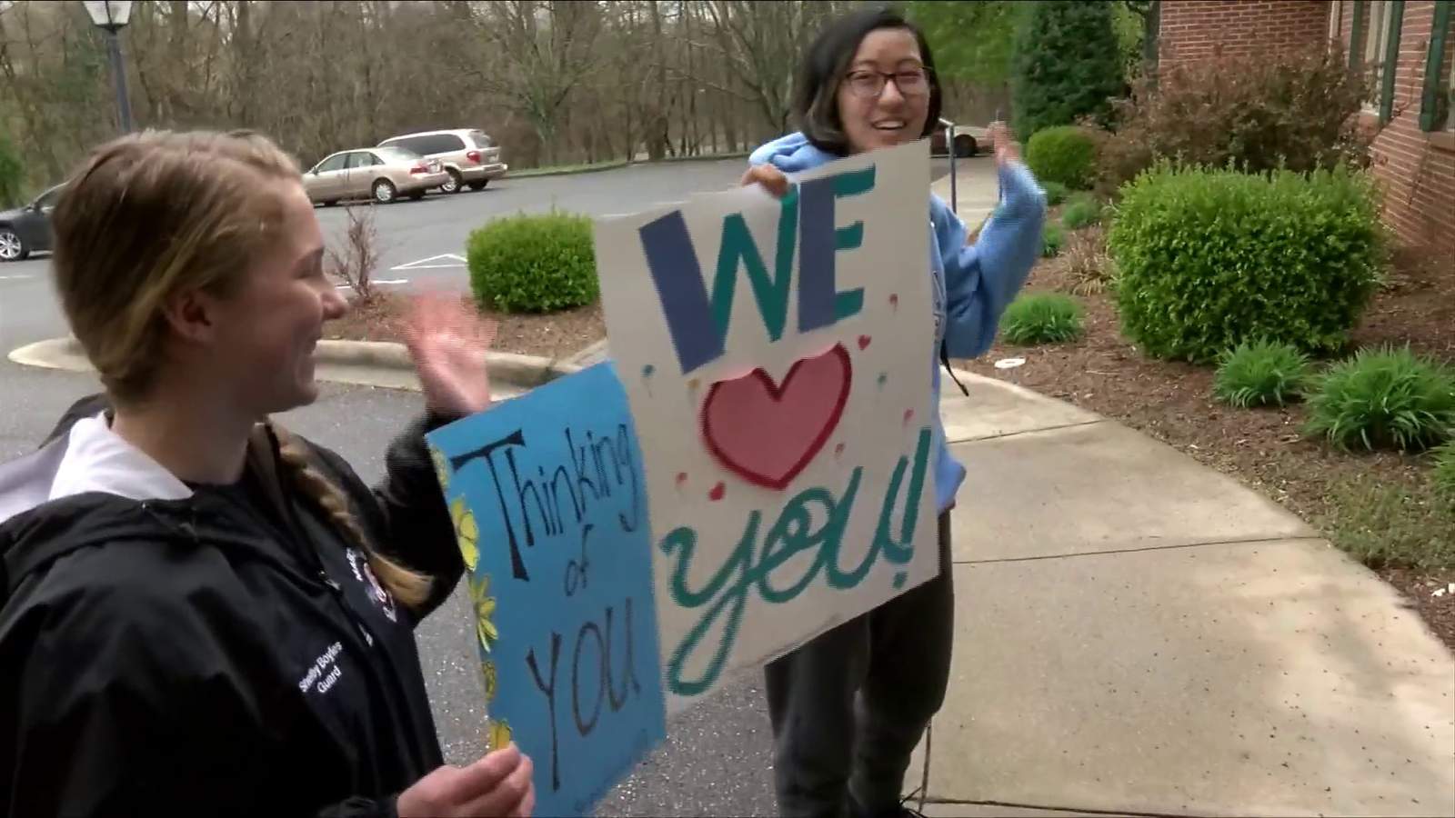 Signs for seniors: High school students visit Lynchburg retirement home