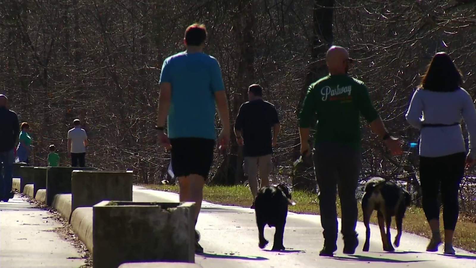 People enjoy Roanoke River Greenway during unusually warm January day
