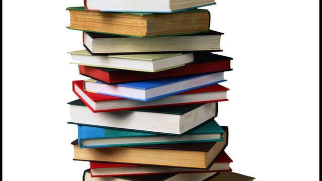 Community college offers no textbook classes