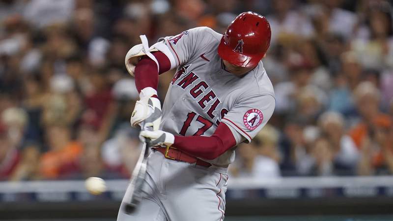 Ohtani dominates on mound, homers in 3-1 Angels win