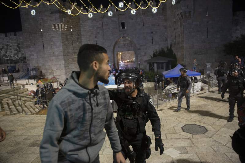 Palestinians, Israel police clash at Al-Aqsa mosque; 53 hurt