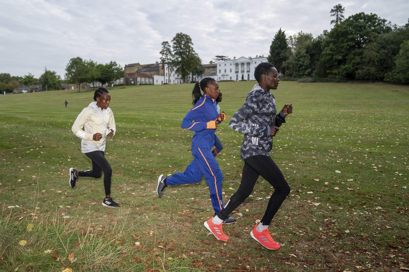 Elite women cite training limits in London Marathon buildup