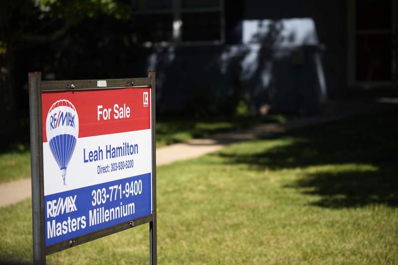 Existing US home sales fell in August, price growth slows