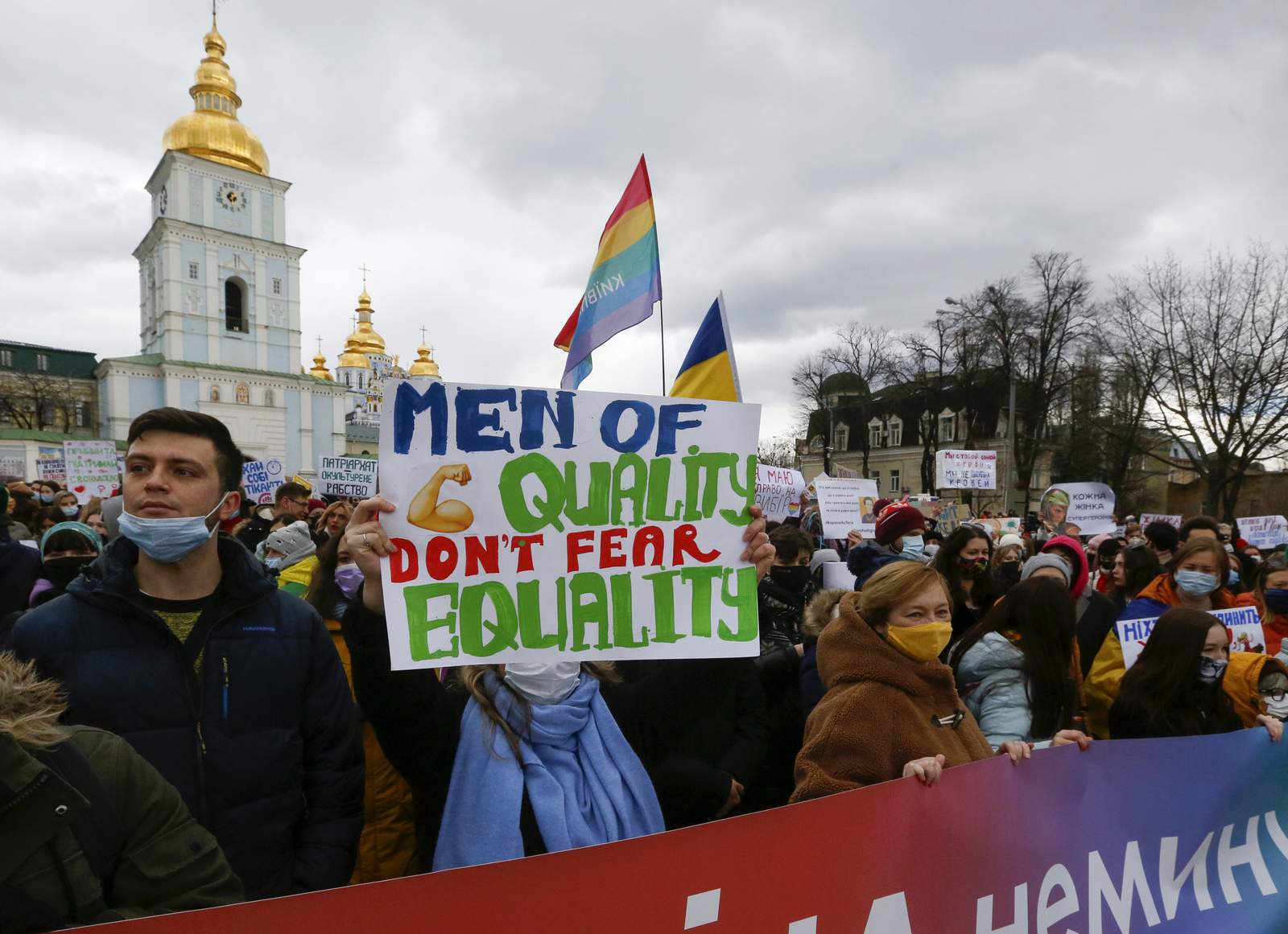 Thousands of Ukrainian women march against domestic violence