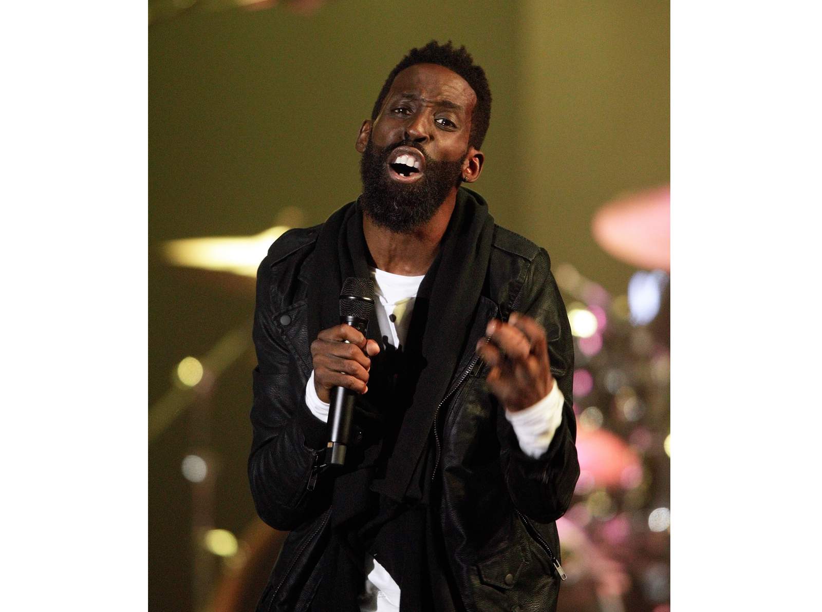 Tye Tribbett sends positive vibes with song amid virus
