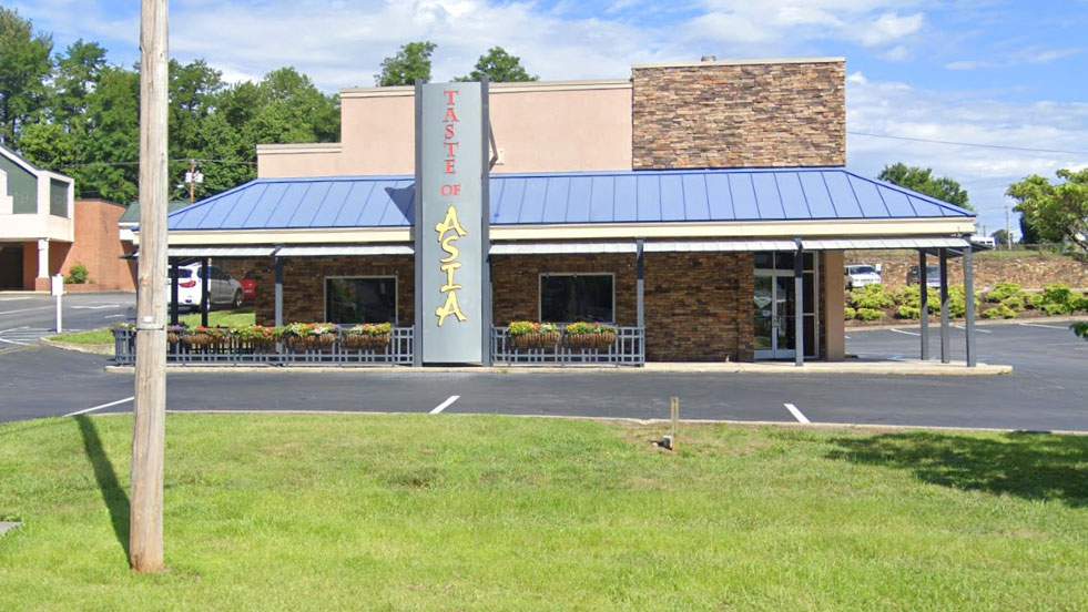 Roanoke restaurant closes as employee tests positive for COVID-19
