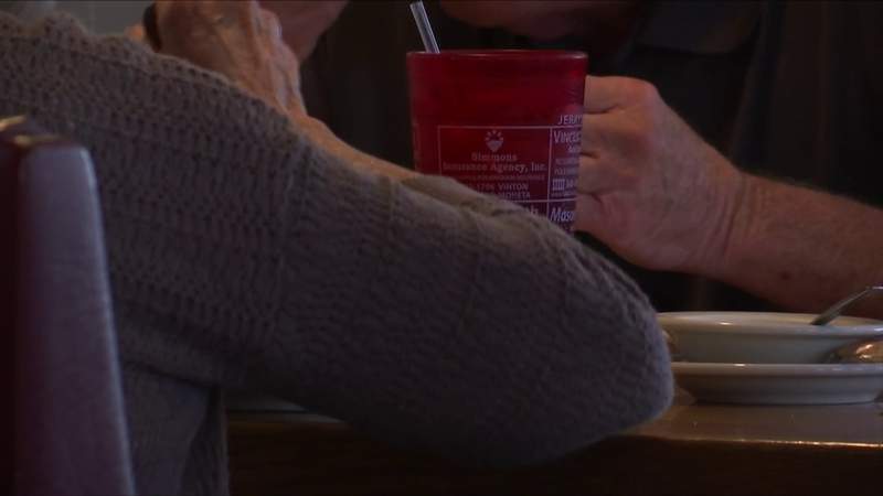 Roanoke Valley restaurants battle worker shortage to stay afloat