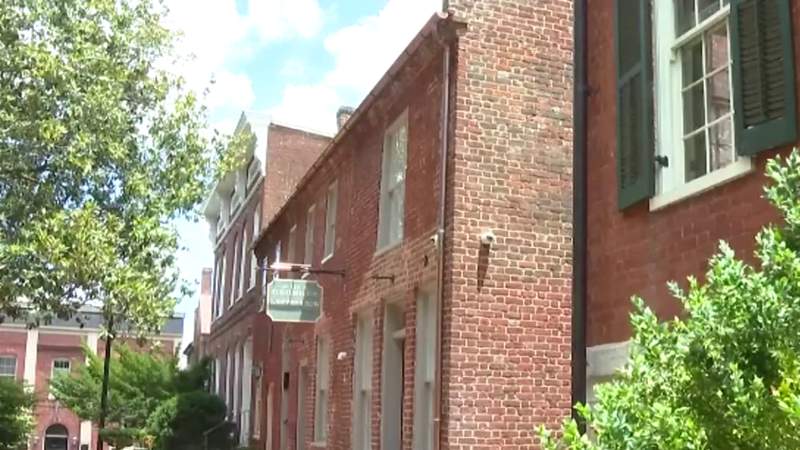 Travel back in time at The Georges historic inn in Lexington
