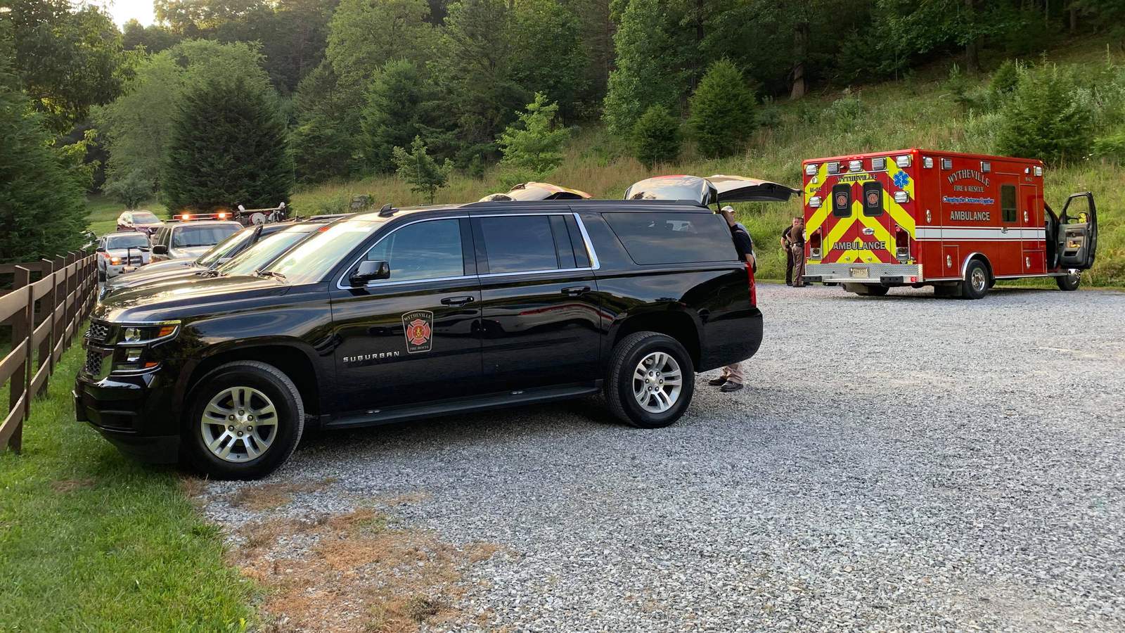 Crews rescue mother, two children, lost on Wytheville trail