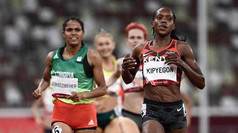 Hassan eases through in 1,500 as Kipyegon fires warning