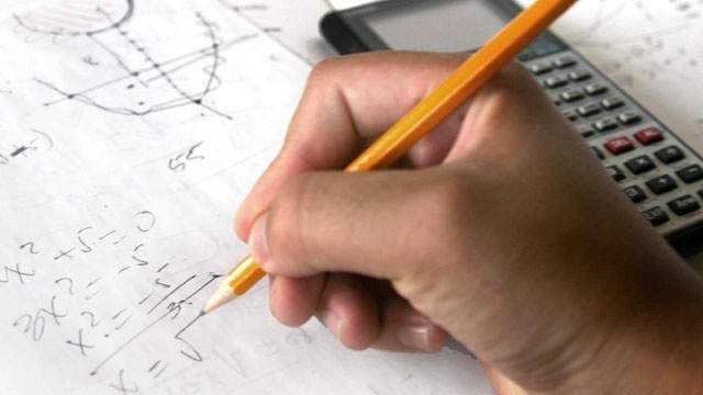Free summer math challenge helps kids stay up on skills, practice