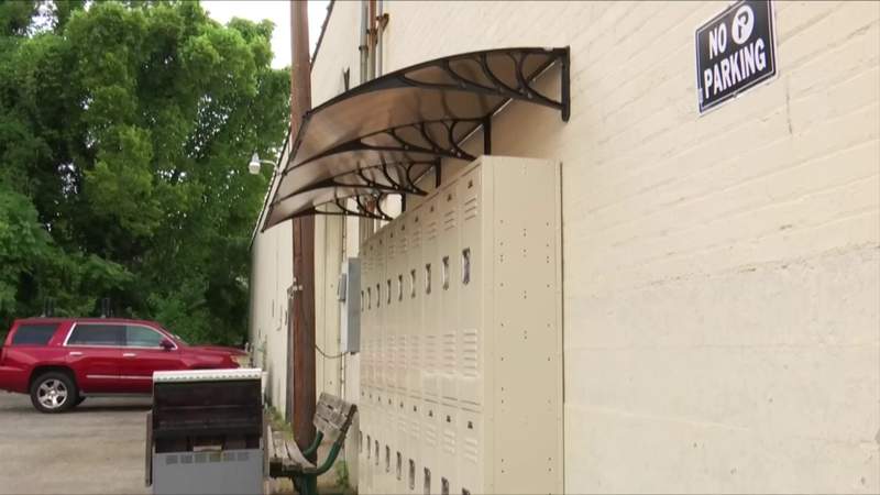 Roanoke nonprofit installs lockers to help the homeless community