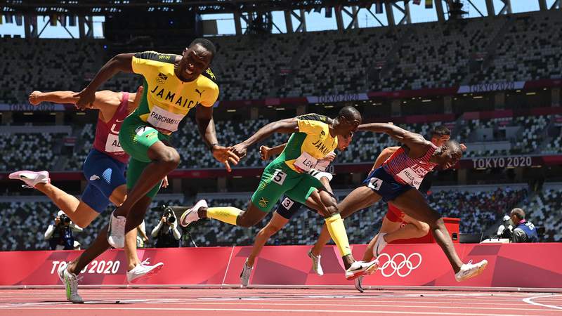 Jamaica's Parchment upsets Grant Holloway, wins 110m hurdles gold