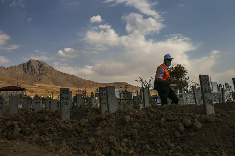'Afghan:' Migrant graves in Turkey testify to border perils
