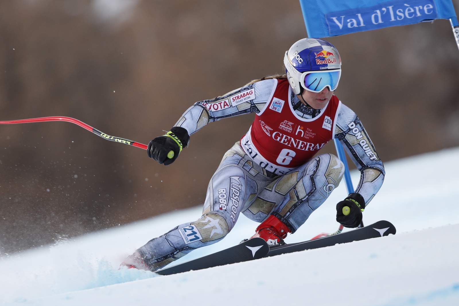 Ledecka edges Suter to add World Cup win to Olympic title