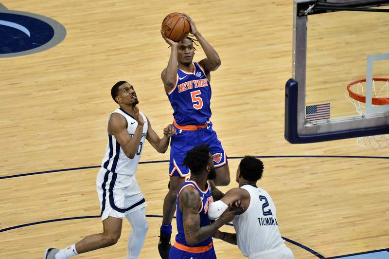 Randle, Rose lead Knicks to win over Grizzlies
