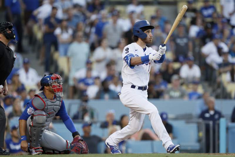 Cody Bellinger blasts game-ending HR, Dodgers beat Cubs 3-2