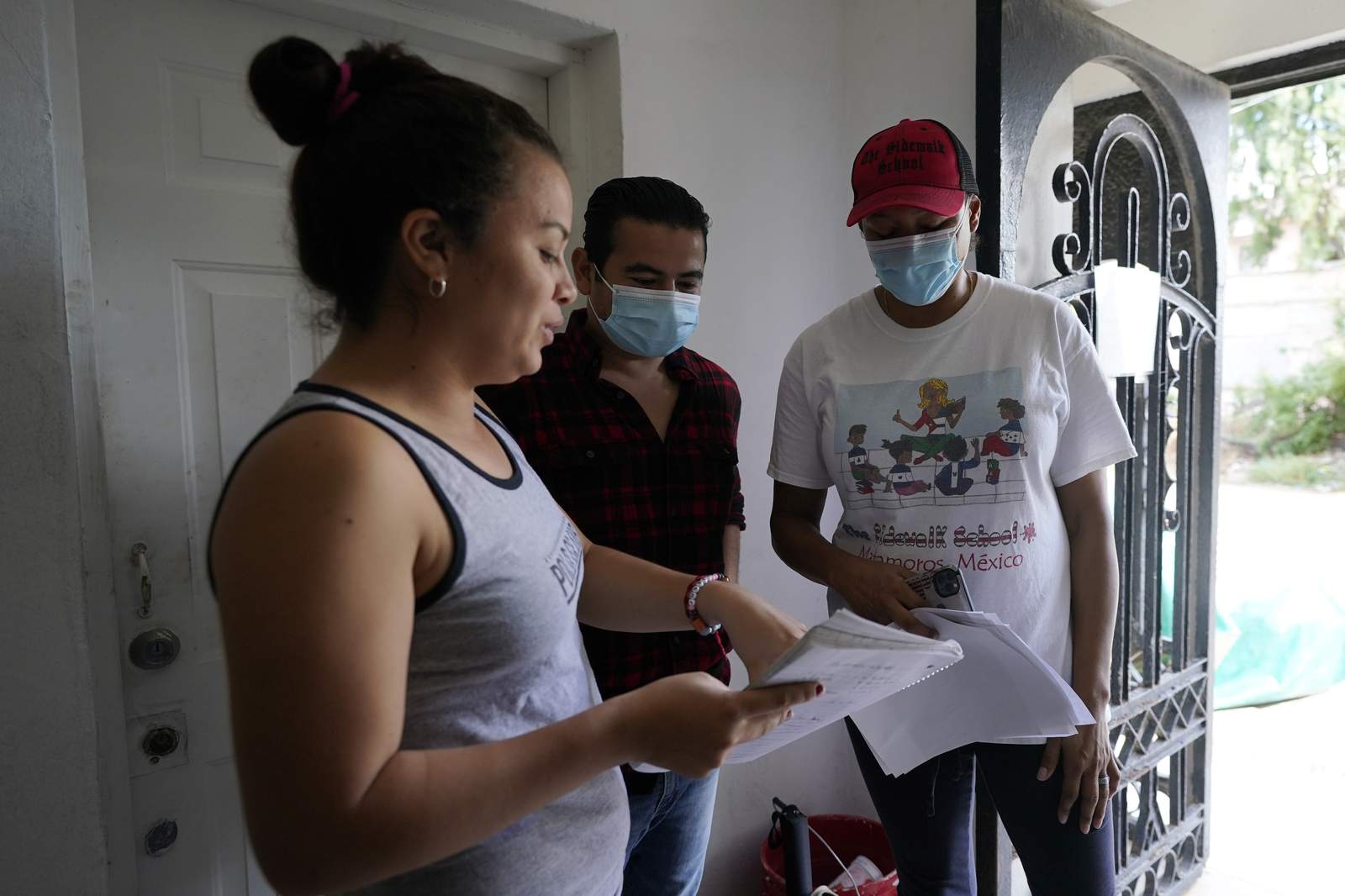 Pop-up school for US asylum seekers thrives despite pandemic