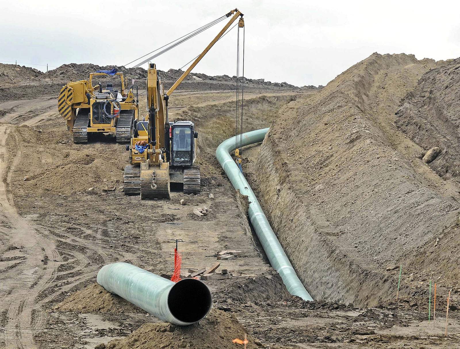 Setbacks hamper pipeline industry backed by Trump