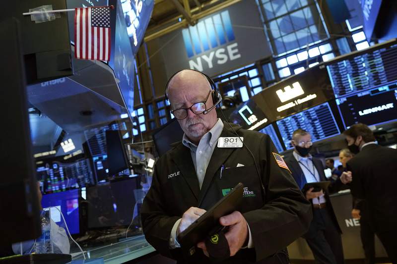 Stocks end a wobbly week lower, breaking 3-week win streak