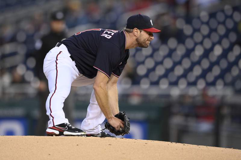 Nats’ Scherzer exits after 12 pitches with apparent injury