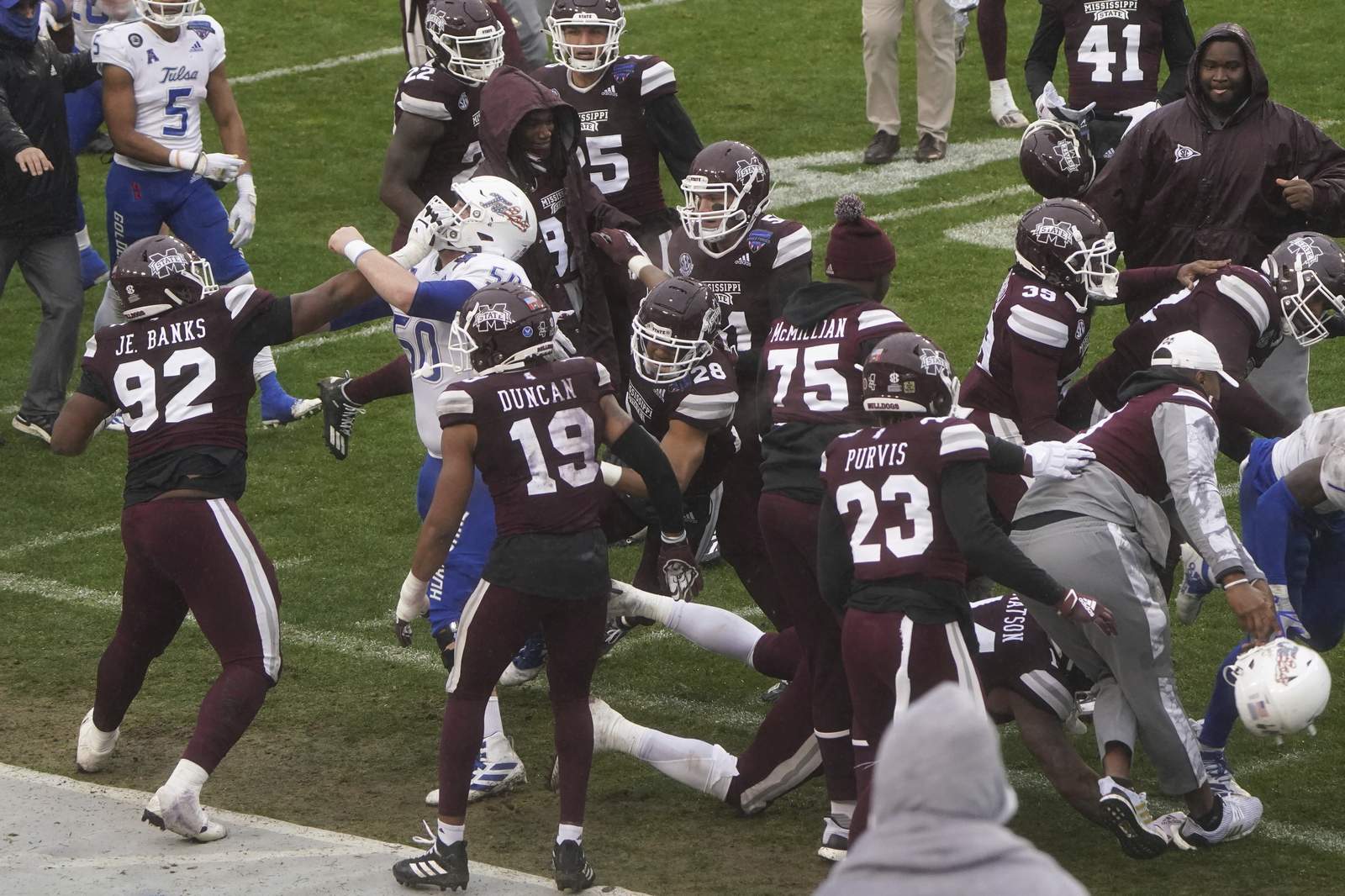 Brawl mars Mississippi State’s Armed Forces win over Tulsa