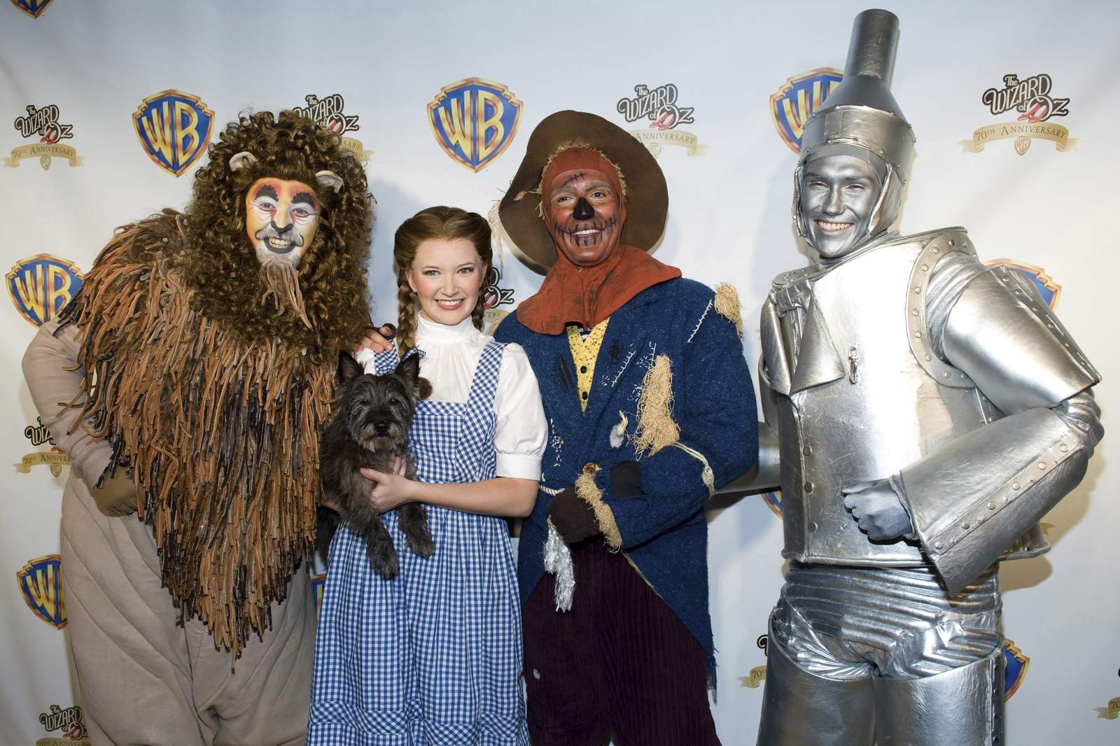 'Wizard of Oz' remake planned with 'Watchmen' director