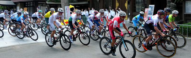 Olympic road cyclists enjoy rare treat at Tokyo Games: Fans