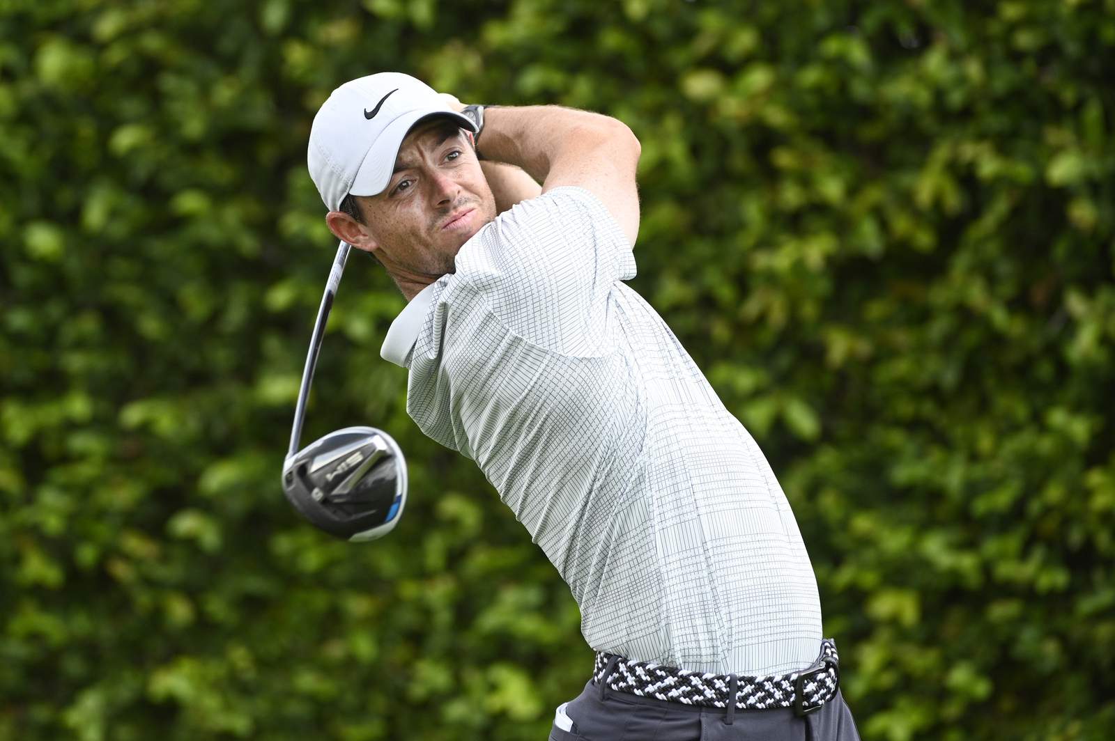 Every delivers again at Bay Hill, leads McIlroy by 1 shot