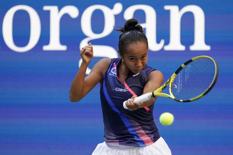 The Latest: Fernandez, 19, reaches US Open women's semis