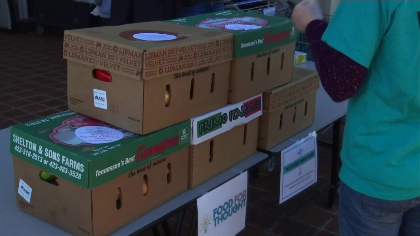 Lynchburg organization helping struggling families by providing fresh produce for Thanksgiving