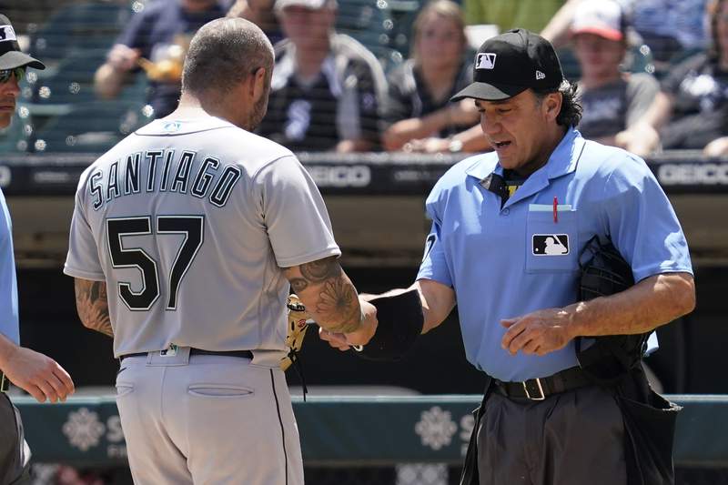LEADING OFF: Santiago faces MLB sticky ban, Naylor injured