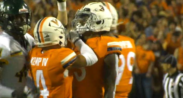 Armstrong throws, runs Virginia past William & Mary, 43-0