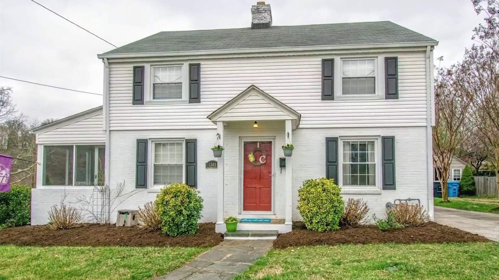 This Raleigh Court home is waiting for you to move in