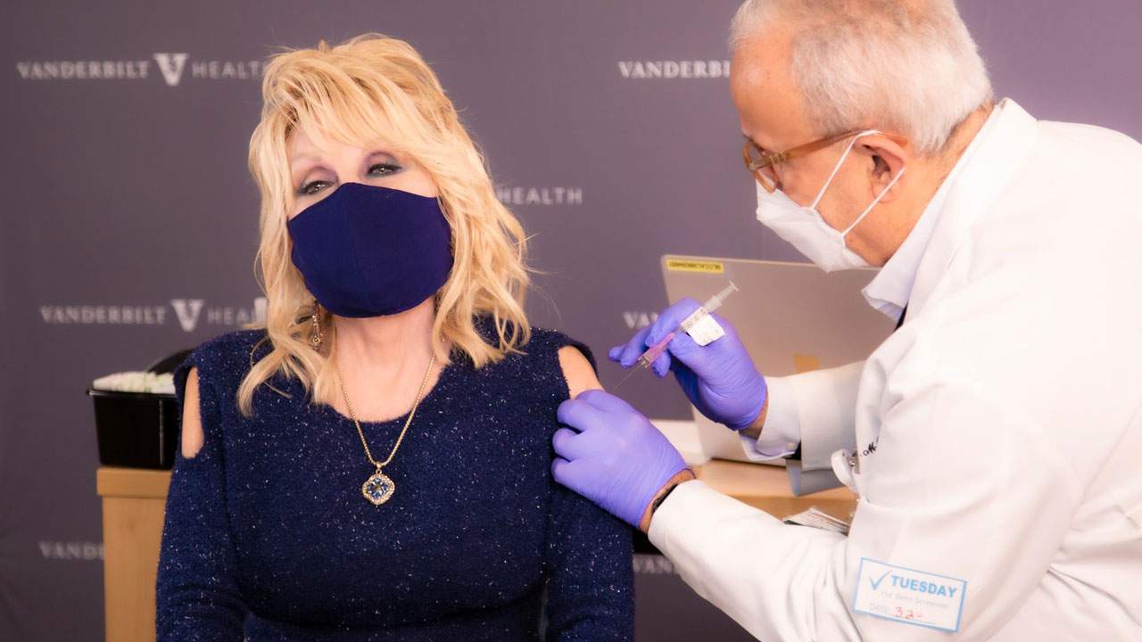 Dolly Parton remixes ‘Jolene’ to encourage others to get the COVID vaccine