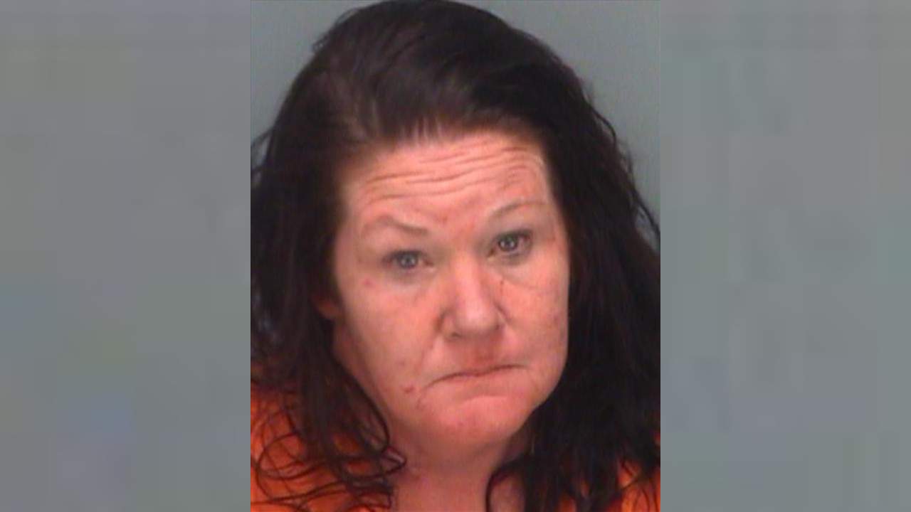 Drunk Florida woman smears dog poop on fiance during fight, deputies say