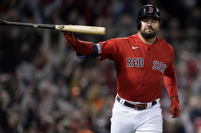 Schwarber grand slam gives Red Sox lead in Game 3 of ALCS