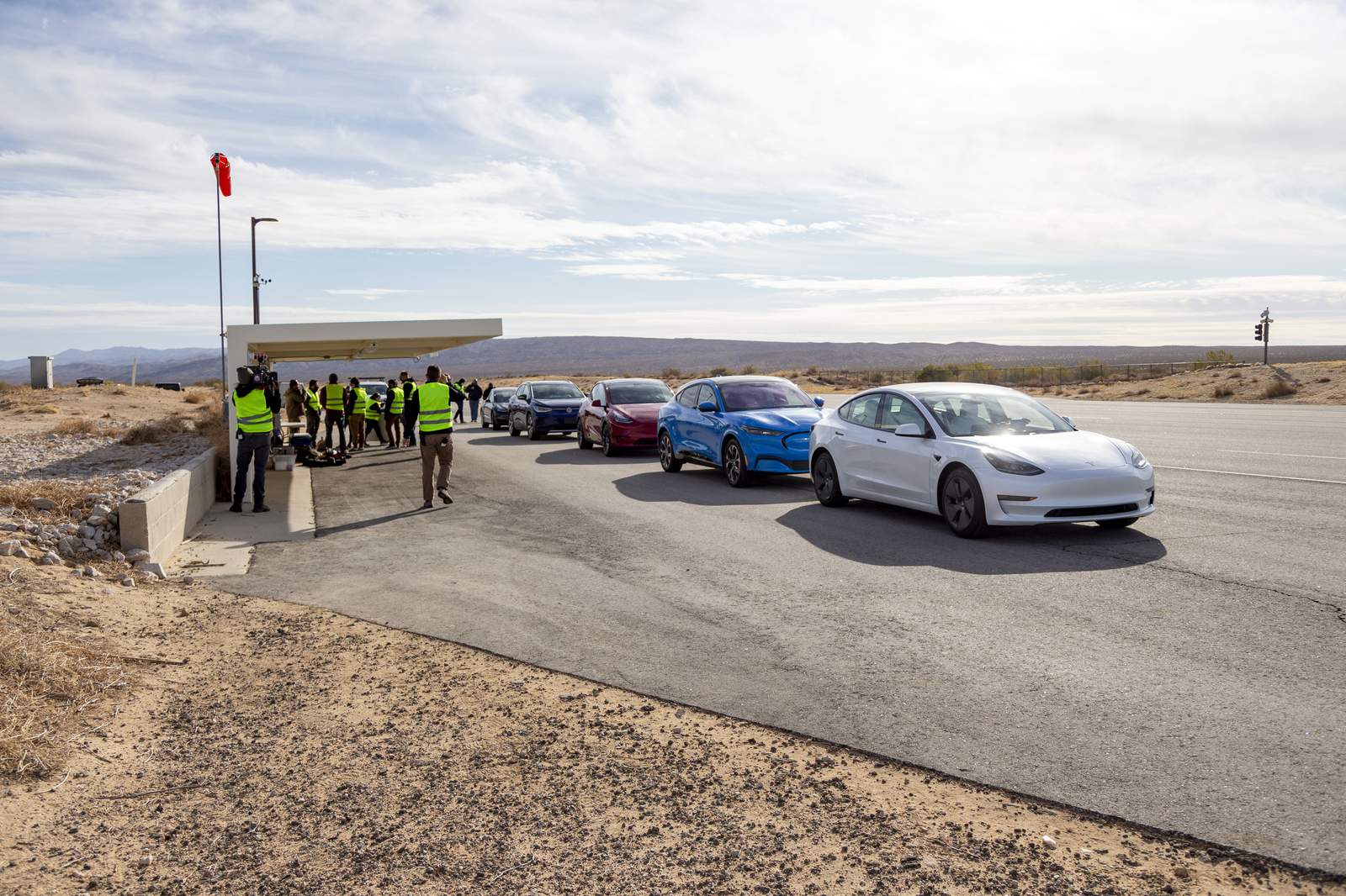 Edmunds puts Tesla's range to the test