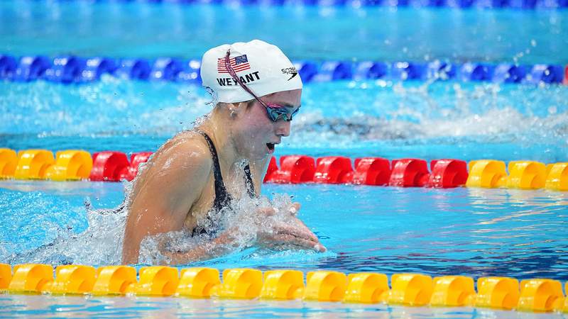 Day 2 of swimming at the Olympics: Chase Kalisz, Emma Weyant chase first batch of Tokyo medals
