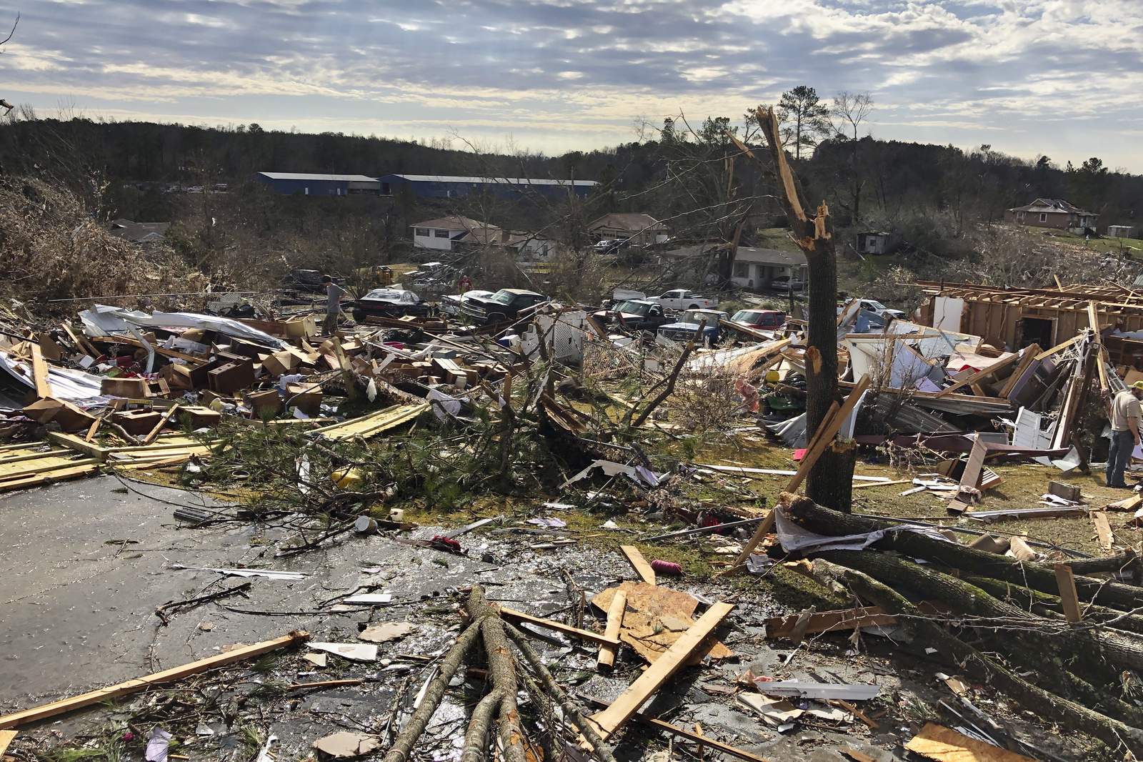 How a NOAA weather radio may have saved an Alabama family from a tornado