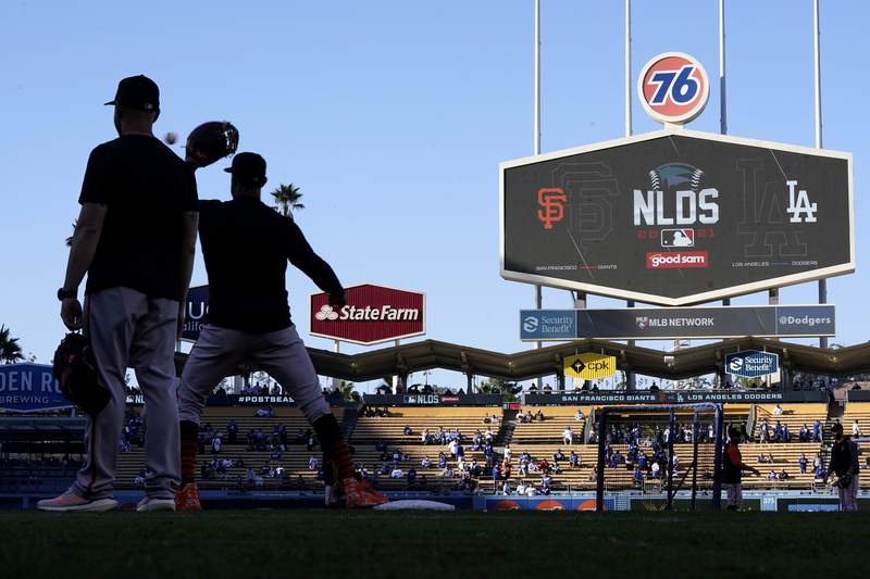 LEADING OFF: Dodgers, Giants prep for deciding NLDS Game 5
