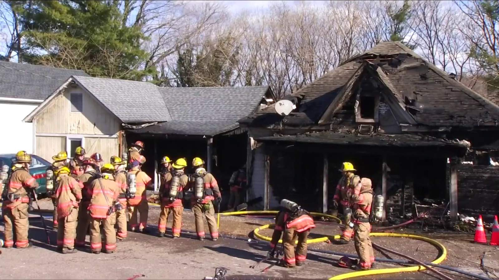 One person hurt, puppy dies after accidental Southeast Roanoke house fires