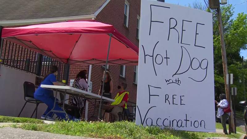 Roanoke church gives out free hot dogs with COVID-19 vaccinations
