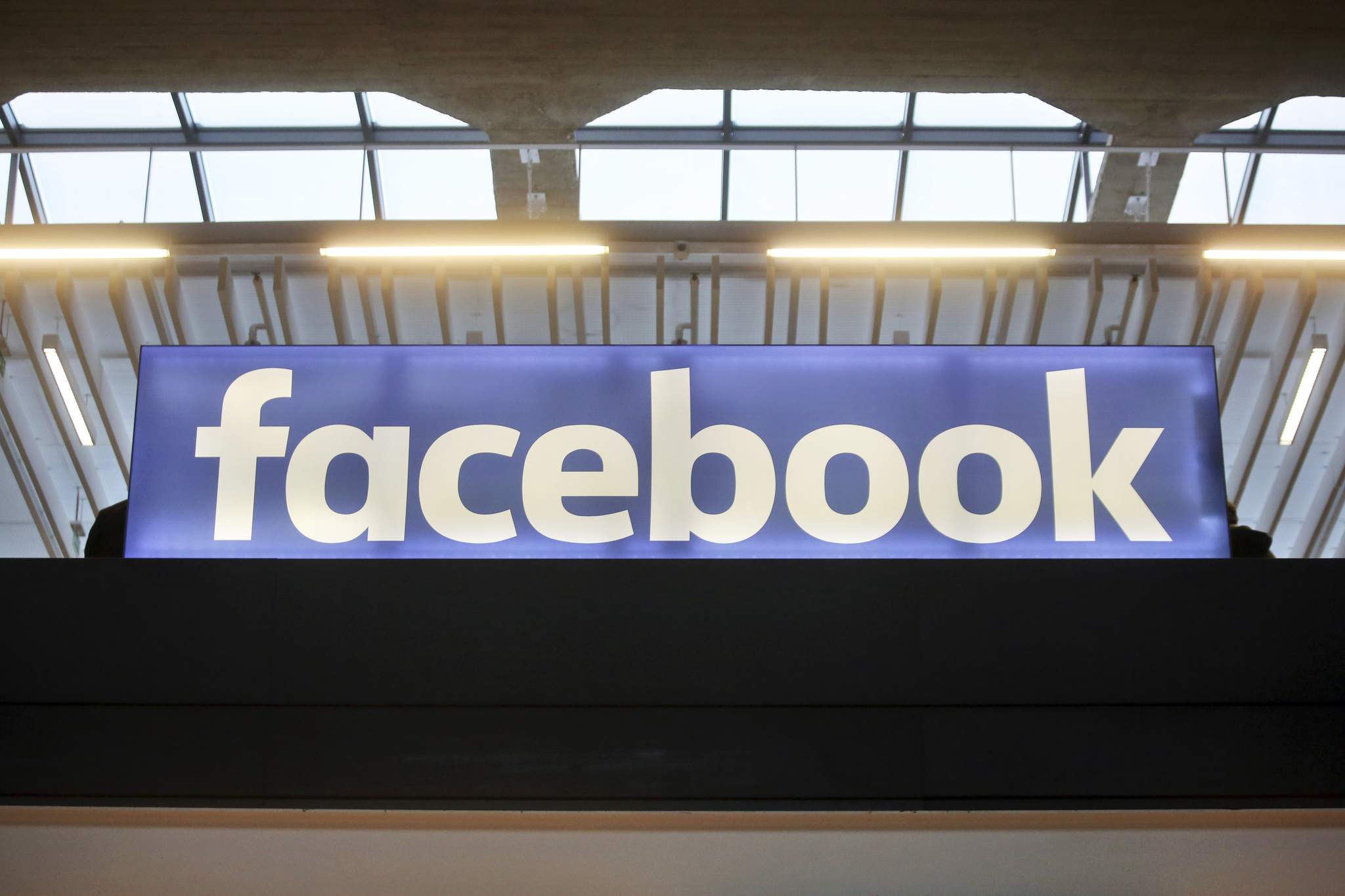 Report: Extremist groups thrive on Facebook despite bans